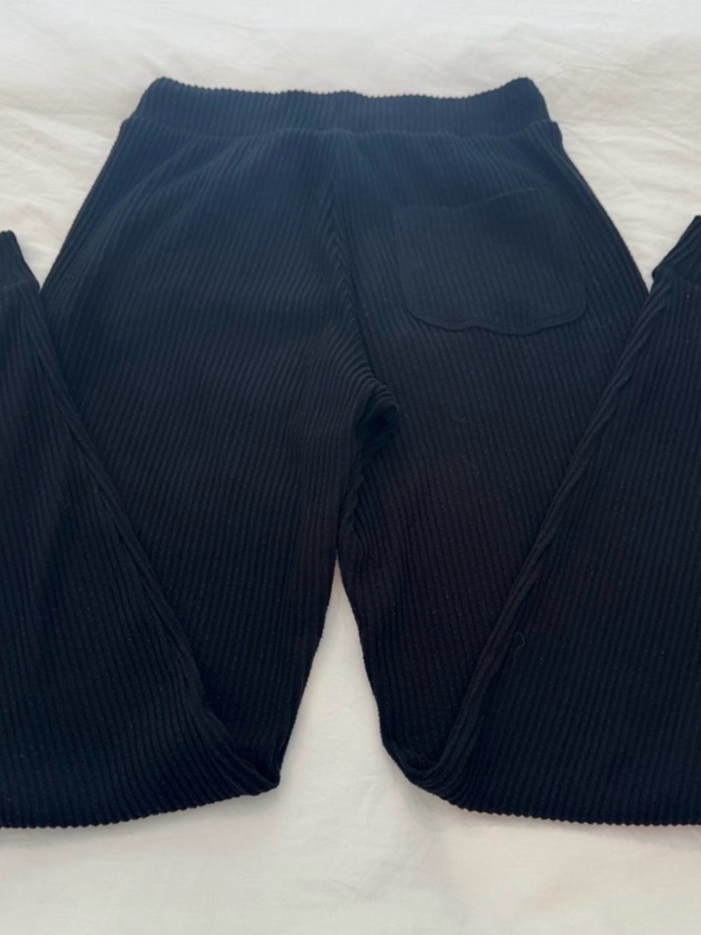 Alo Muse Ribbed Knit Black Hoodie & Jogger Set - Picture 6 of 6